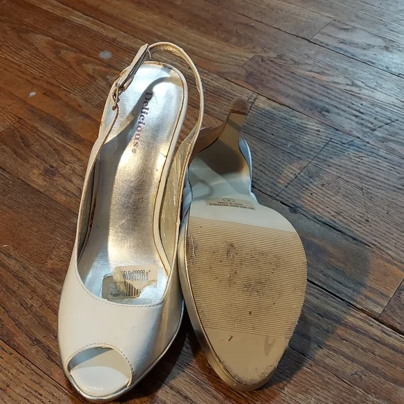 M&M 4 for $12 Shoes - Picture 6 of 8